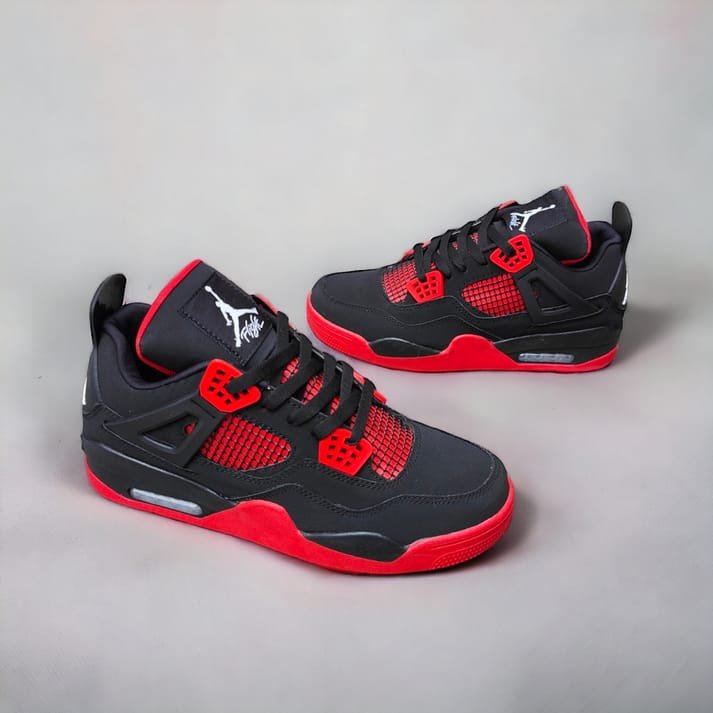 Retro 4's Black Red