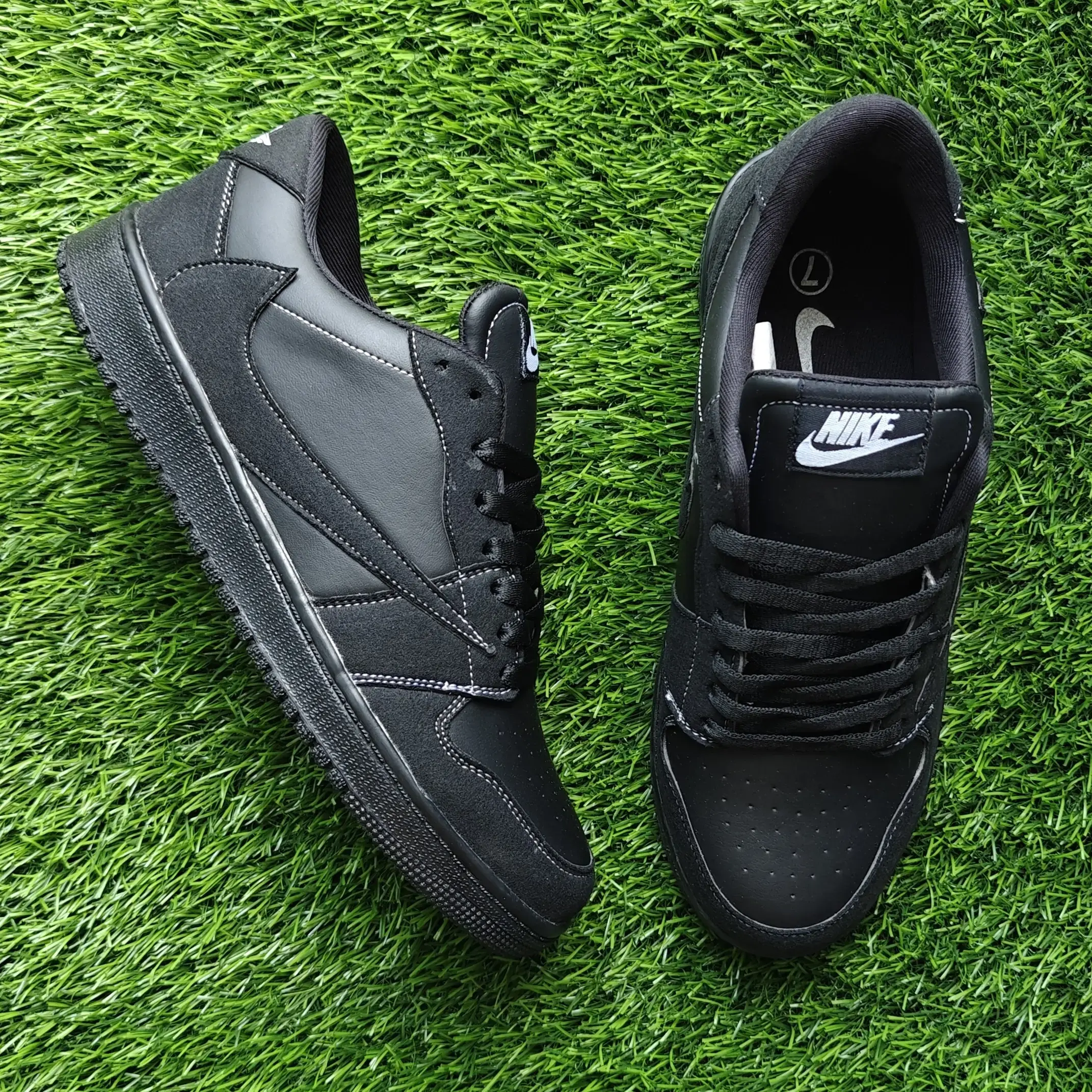 Travis Scott Black Phantom Full Black